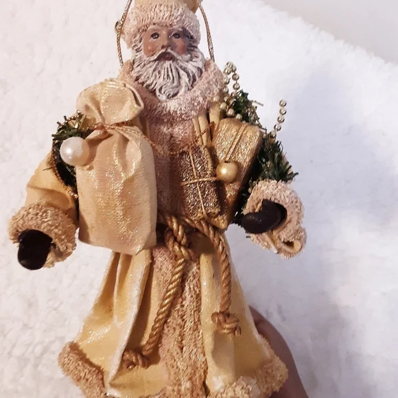 Gold Gorgeous Santa Tree Ornament 7.5" - Picture 5 of 8
